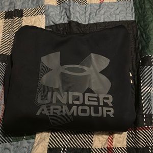 Boys Under Amour Pull over Hoodie